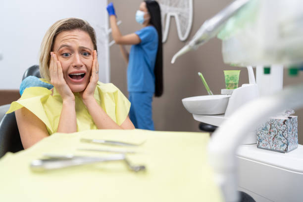 Best Emergency Tooth Extraction in Clinton, IA